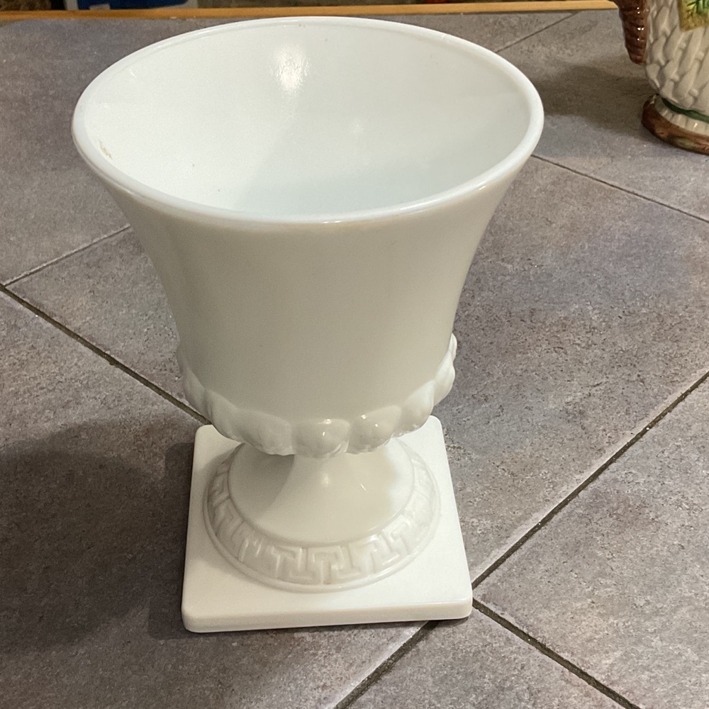Elegant White Ceramic Vase